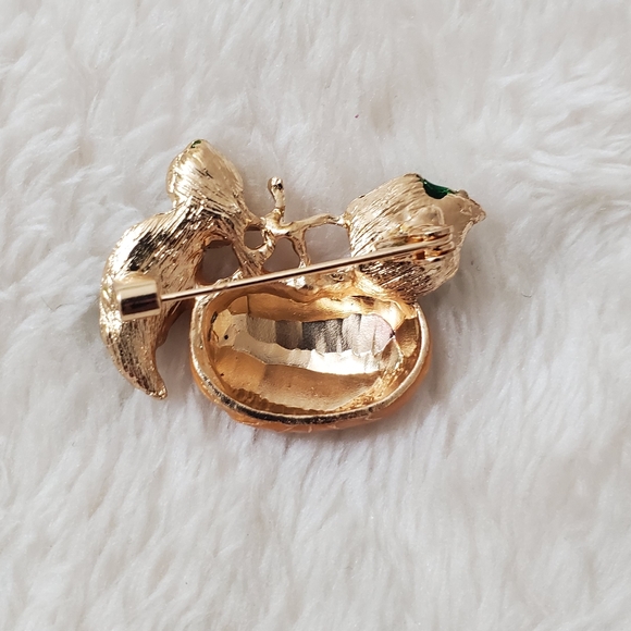 🎃   Pumpkin Brooches🎃 - Picture 4 of 9